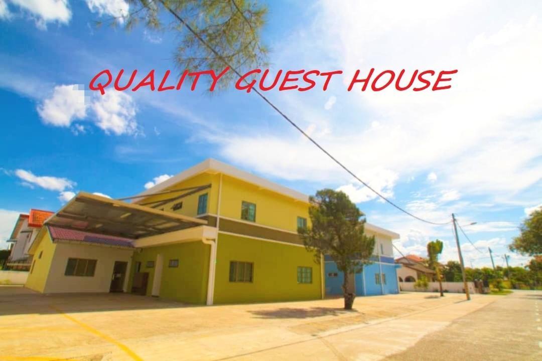 Quality Guest House Kuantan Buitenkant foto